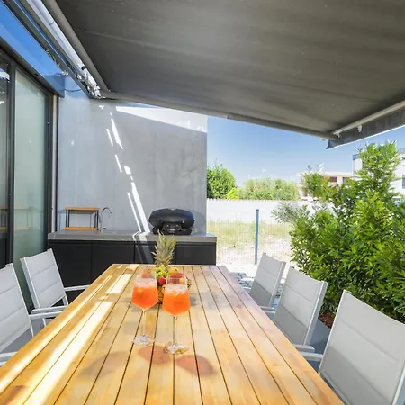 Aselva With Pool Near Kamenjak Nature Park