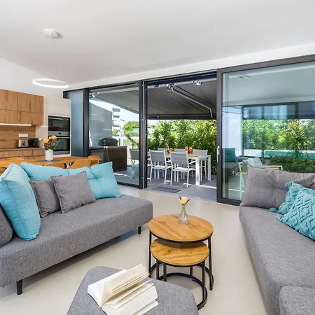 Aselva With Pool Near Kamenjak Nature Park Villa *