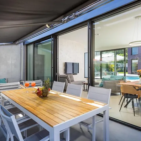 Aselva With Pool Near Kamenjak Nature Park *