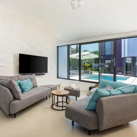 Aselva With Pool Near Kamenjak Nature Park * Premantura