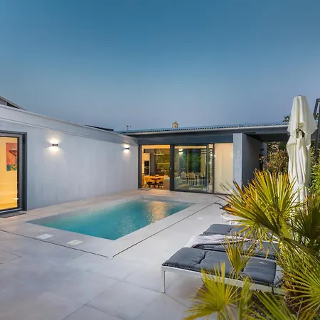 Aselva With Pool Near Kamenjak Nature Park Villa Premantura