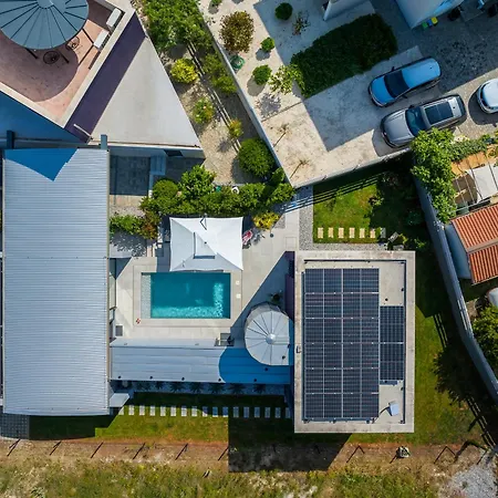 Aselva With Pool Near Kamenjak Nature Park Villa *