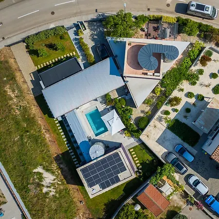 Aselva With Pool Near Kamenjak Nature Park