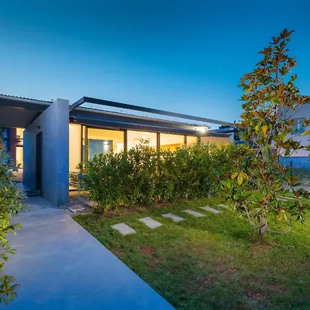 Aselva With Pool Near Kamenjak Nature Park